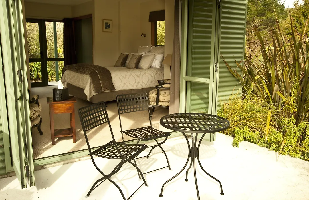 Whakaipo Lodge-1